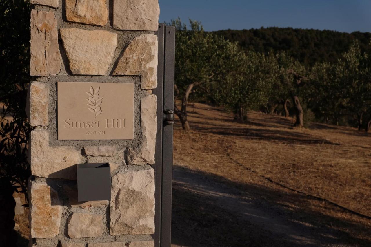 Sunset Hill Sutivan Luaran gambar